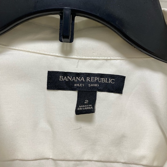 BANANA REPUBLIC CRINKLE SLEEVE BUTTON UP - Picture 2 of 4